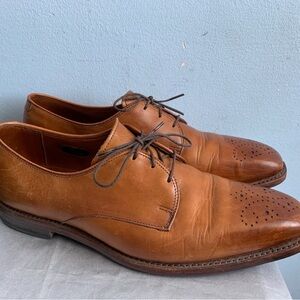 Allen Edmonds Mens Flatiron Brogue 8.5D Light Brown/Camel Leather Lace Up Oxford